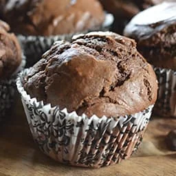 Cakes and pies with no cream