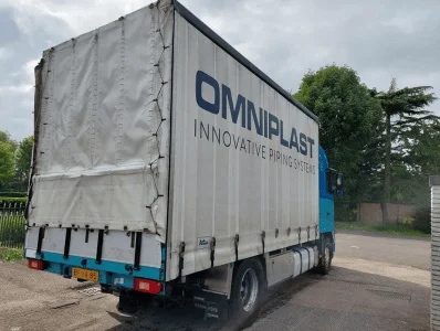 Tilt Truck